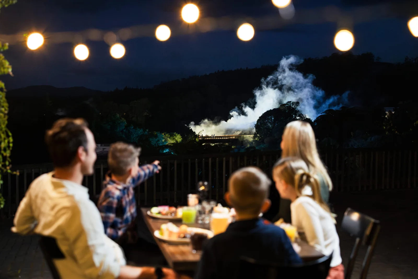 Te Puia Te Pō: Indigenous Evening Experience with Haka & Hāngī